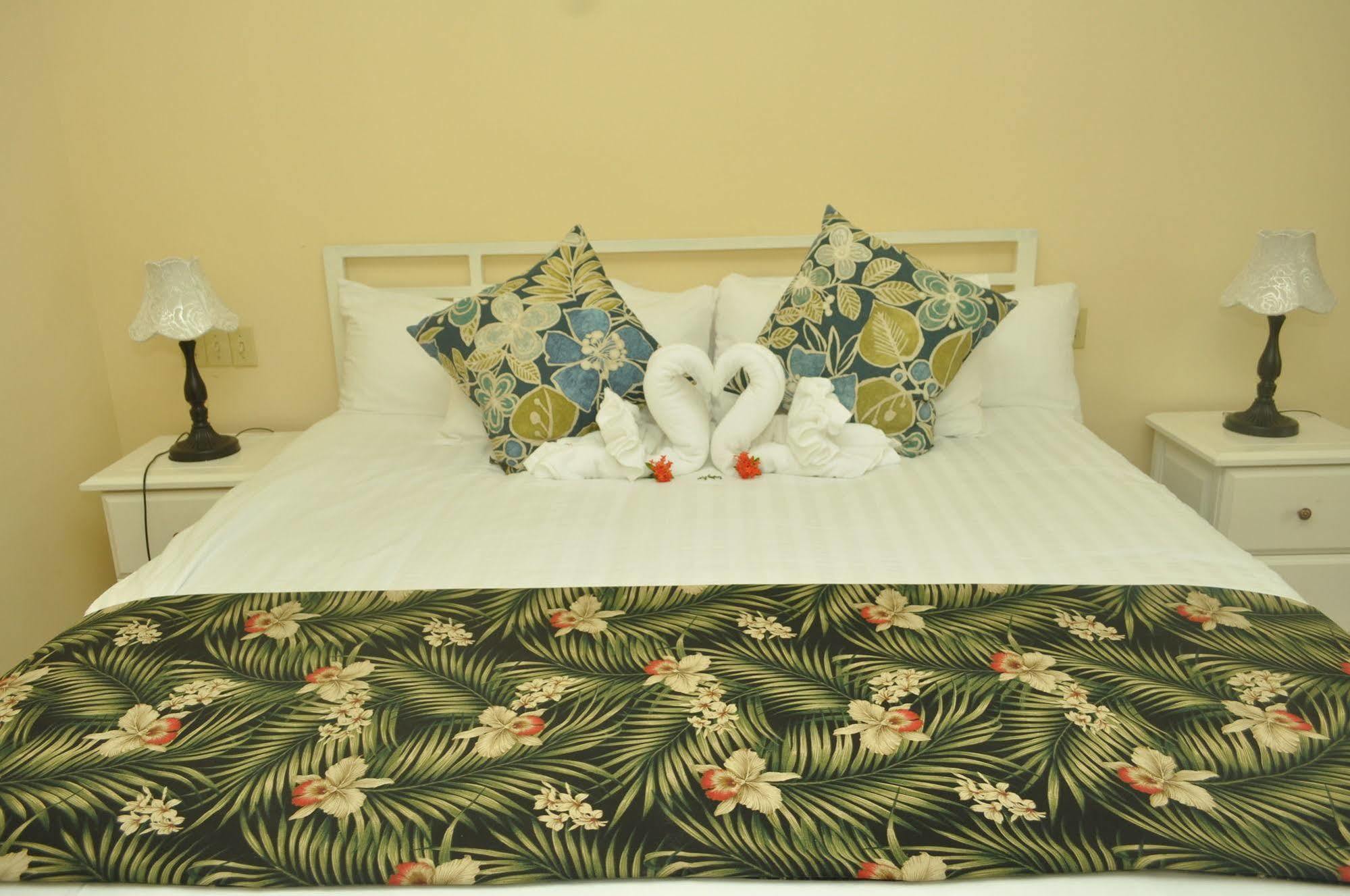 Three Finger Jack Hotel Eleven Mile Bagian luar foto